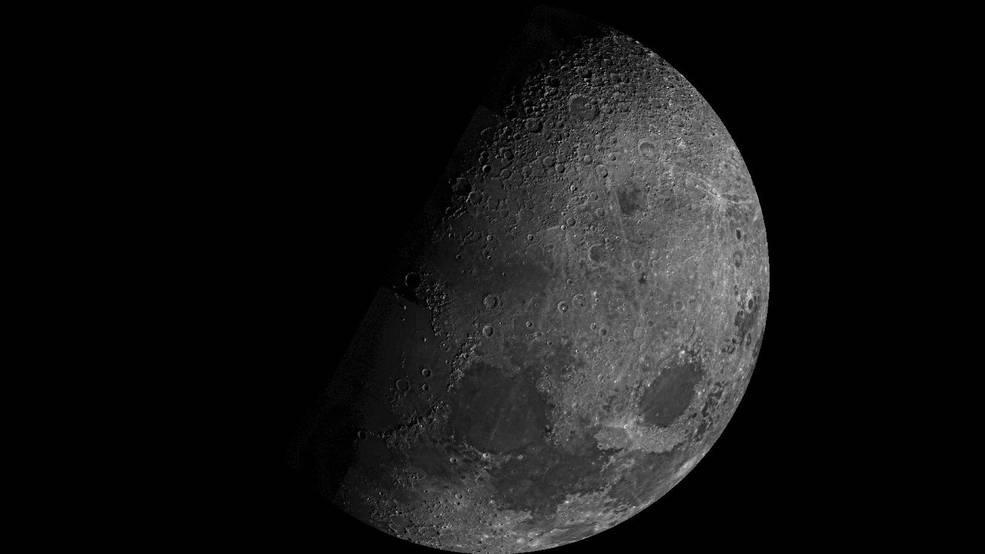 Read more about the article The Moon Is Rusting, and Researchers Want to Know Why